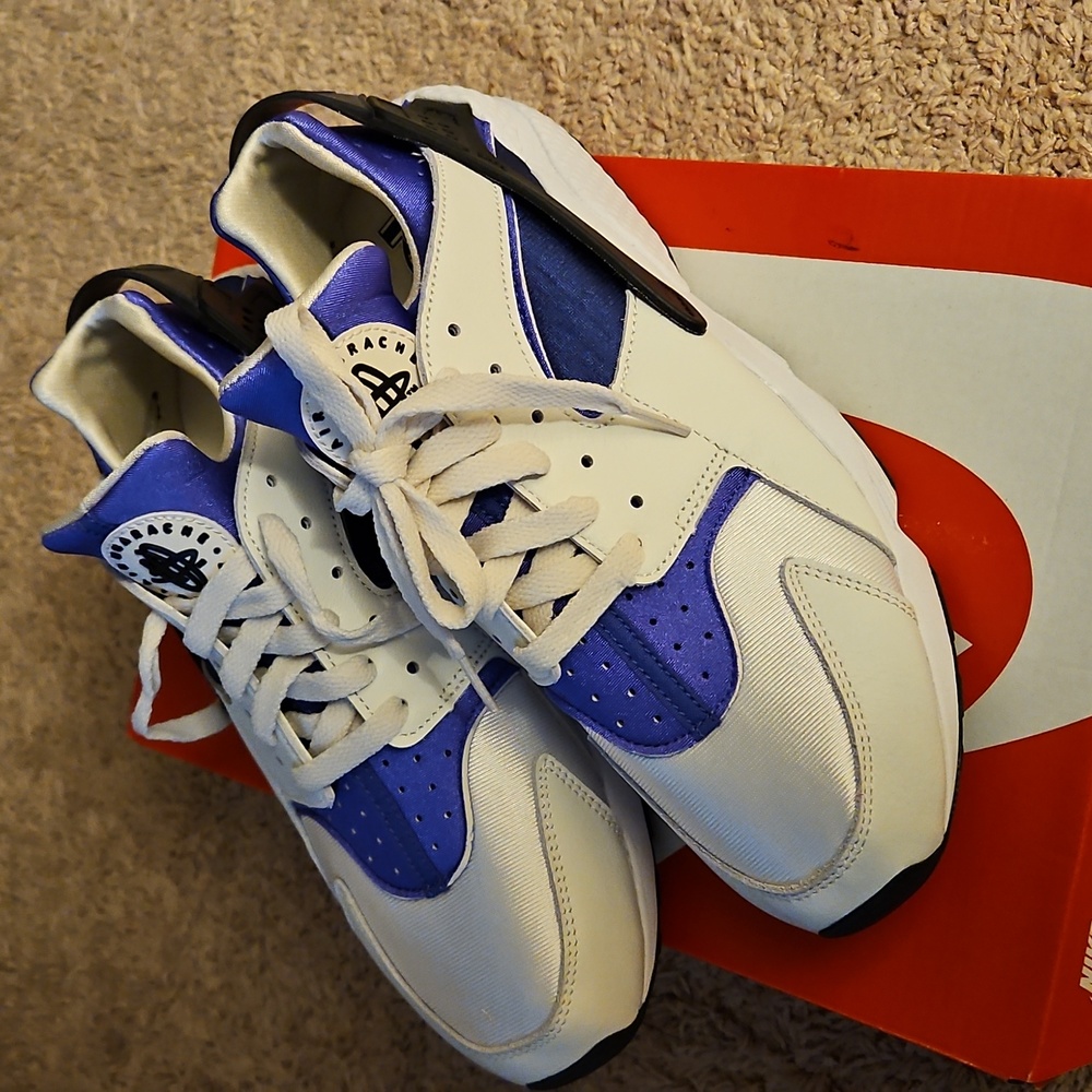 Nike Air Huarache - White, Black, Lapis
